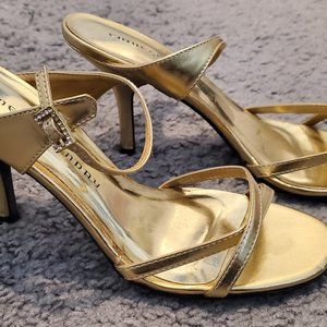 Chinese Laundry Mezanine Sandals